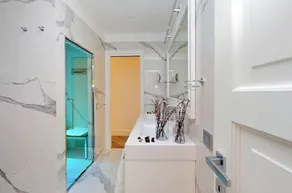 Reale Luxury Home - Image 4