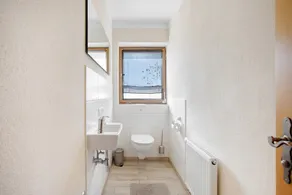 \"Hochstaufen\" Holiday Apartment with Mountain View, Balcony, and Wi-Fi - Image 3