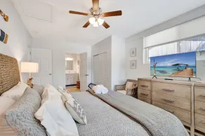 Welcome to The Turtle Nest-Lanai w/Hot Tub+5mi to beach! - Image 5