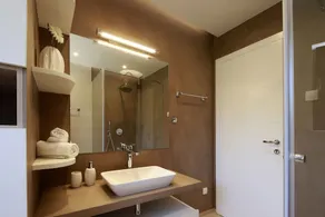 MODENA MARIS-heated pool-grill-relax-jacuzzi apartments - Image 5