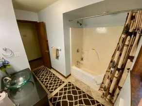 Wister Lake Cabin - Image 3