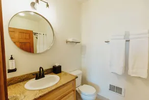 Kintla Ridge Suite wFull kitchen and WasherDryer - Image 3