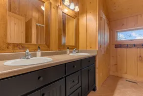 Perfect Waterfront Lake Keowee Getaway with Hot tub - Image 3