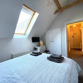 A first floor apartment that sleeps 2 guests  in 1 bedroom - Image 3