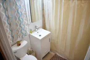 1Bdrm, A/C, Wi-Fi, Washer & Dryer - Spacious Apt - Image 4
