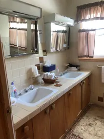 Beautiful Home with 9 Bedrooms, 7 bathrooms, 2 Cabins, 18 Hole Disc Golf Course - Image 3