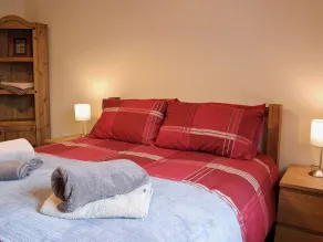 4 bedroom accommodation in Talgarth, near Brecon - Image 3