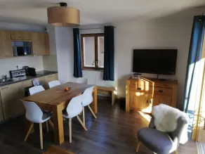 Apartment in a family station - Image 4