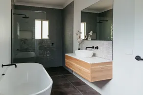 Anchor in Avoca Beach - enjoy your 4 bedroom coastal getaway - Image 5