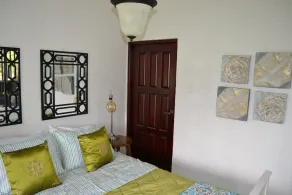 Rent 1 apt for up to 6 guests or both apartments for 12 guests and a discount - Image 5