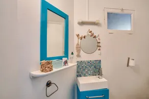 Maison atypique pour 6 adultes et 2 enfants - Image 3