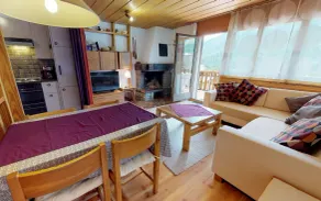 Traditional apartment house in an excellent, quiet location between St. - Image 5