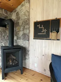 Bright and spacious lakeside cottage with firepit, hot tub and AC on Stoney Lake - Image 2