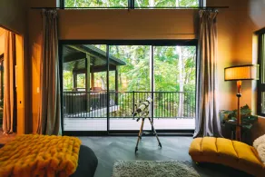 Twelve34 House+ Penthouse in the Trees + Wall of Glass + Hot Tub - Image 3