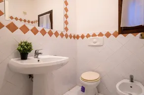 Villa \"Azzurra\" avec vue sur la mer, piscine et jardin - Image 2