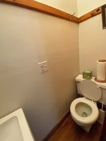 Schönes Haus Prvt Apt- 2 bedrms1. 5 Bäder voll Küche Wohn / Esszimmer rm 2 Auto prkng - Image 4