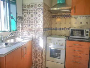 Casa do Rosa - Sleeps 6 - Parking - WiFi - Image 5