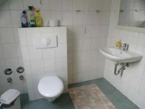 Apartamento de férias à beira da floresta com terraço com churrasqueira - Image 4