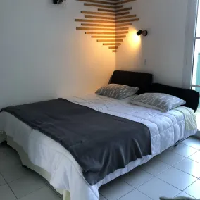 Adorable Studio with its private courtyard in the middle of the Vauban ramparts - Image 5