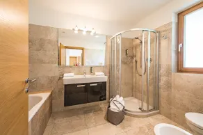 Panorama Apartment in Schenna mit Pool, Bergblick - ideal zum Wandern bei Meran - Image 2