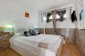 Ferienwohnung 'Casa Anpi' mit Poolblick, WLAN, Garten & Terrasse - Image 3