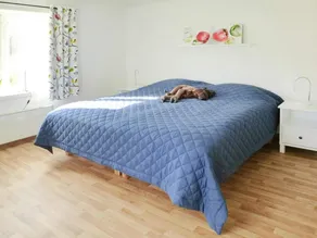 4 person holiday home in Brålanda - Image 4