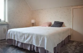 Superbe maison de 4 chambres à Virserum - Image 2