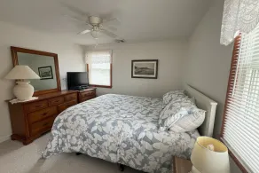 Oceanfront!! Downstairs. Recently Updated!!! - Image 5