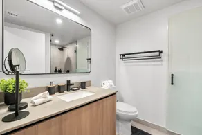 Brand New Condo Downtown Miami - Image 3