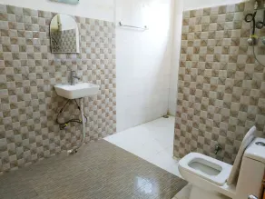 Hill top house 2br, incredible view, old Manali. - Image 3