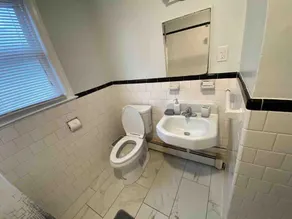 The Charles Home 4 King Beds 2bath 2kitchn 2Living - Image 3