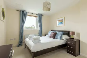 Bay Retreat- Moments from Hamworthy Park - Image 3
