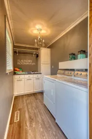 Leather&Spruce - Luxury Lake area fun funky home with amenities. Great for 2-18! - Image 2