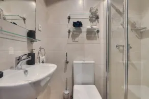 Livensa Living Pamplona - Image 4