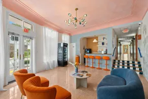Blue Flamingo Suites - Image 3