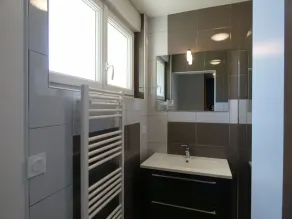 Maison rénovée avec jardin, 3 chambres, à 10 min de Chartres, idéale pour familles et escapades romantiques - FR-1-581-114 - Image 3