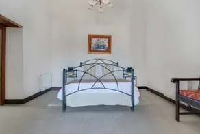 Luxurious Country House \"El Quinto\" with Pool, Terrace, Garden & Wi-Fi - Image 5