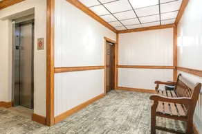 Remodeled, 100m Walk Lionshead Gondola, LH Premium - Image 5