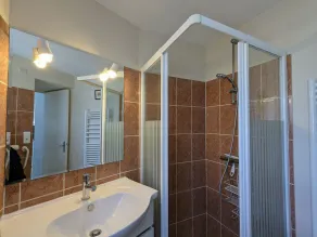 **Renovated Farmhouse in Berry: Near Forests, Castles, and Zoos** - Image 4