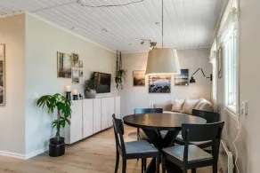 Fully renovated Farmhouse - Image 5