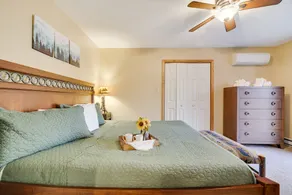 Cozy Poconos Chalet - w/Hot Tub, Sauna, & Lake Access! - Image 5
