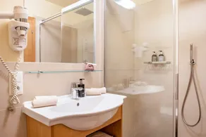 Apartamento \"Schlosshof Hänsel und Gretel\" com vista para a montanha, Varandas e Wi-Fi - Image 3
