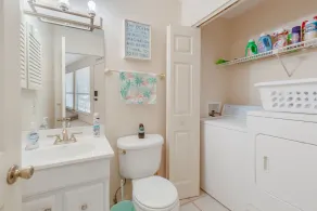 Newly Updated 2 Bed/1.5 Bath Townhome-3 Minute Walk to Beach-Best Deal Around!! - Image 5