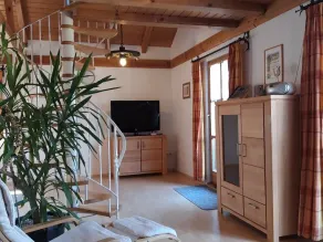 Large vacation home with garden and barbecue facilities (98 sqm) - Image 2