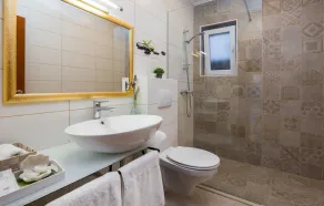 Amazing home in Privlaka - Image 2