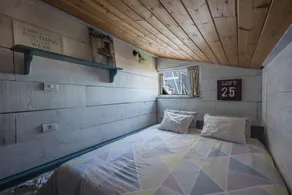 Holiday Home \"La Casita\" with Sea & Mountain Views, Shared Garden, and Wi-Fi - Image 5