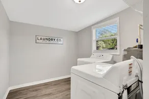 Spacious 5/2 in Orange Park - Image 2
