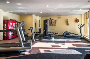 Cascade Lodge Whistler Village with brand new heat & air conditioning pump, front desk check in, ski valet service, bike storage room, boot & glove dryer, 2 hot tubs, year round heated pool, gym, sauna, change rooms & showers, WIFI & cable TV - Image 3