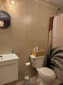apartment 5 minutes from airport - Image 3