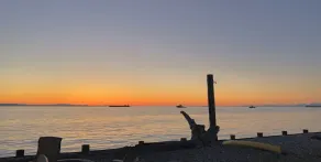 SANDY POINT 6 BEDS 3 BATHS BEACH HOUSE WITH AMAZING VIEWS - Image 3
